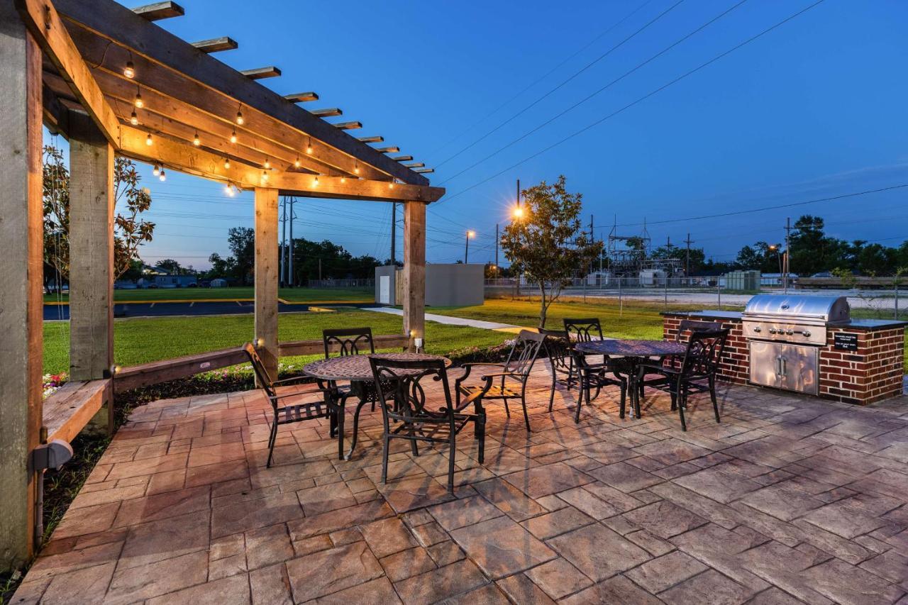 Hampton Inn Sulphur Bagian luar foto