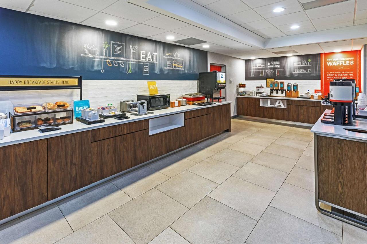 Hampton Inn Sulphur Bagian luar foto