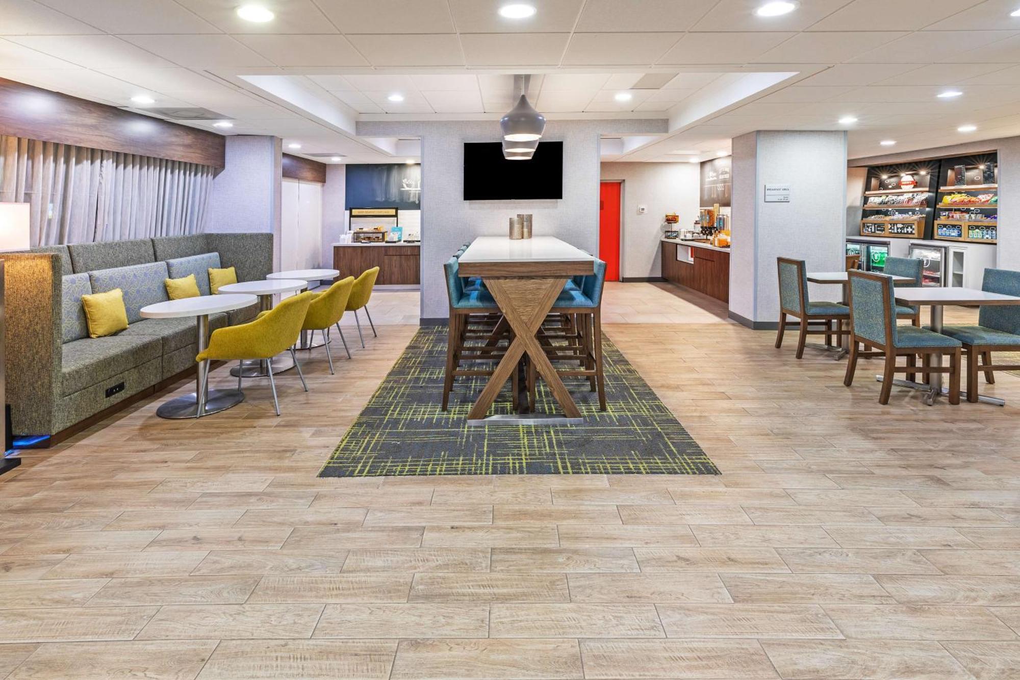 Hampton Inn Sulphur Bagian luar foto
