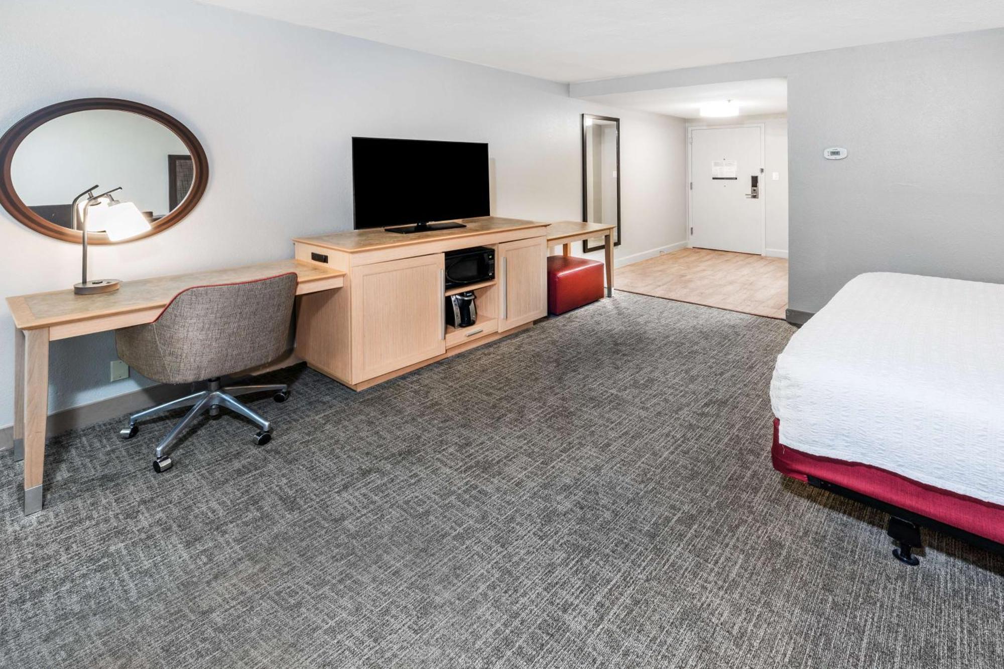 Hampton Inn Sulphur Bagian luar foto