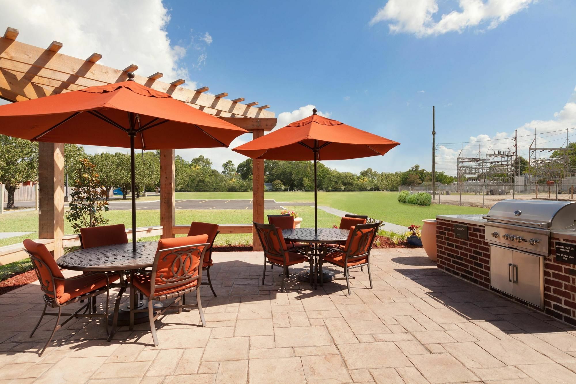 Hampton Inn Sulphur Bagian luar foto